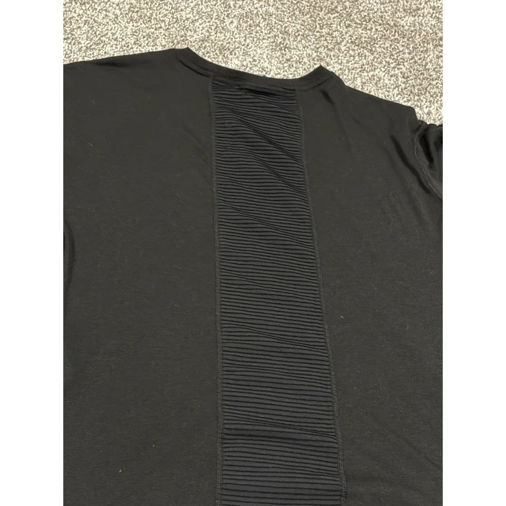 Nike Shirt‎ Womens black short sleeve mid swoosh summer Aeroadapt Size Small